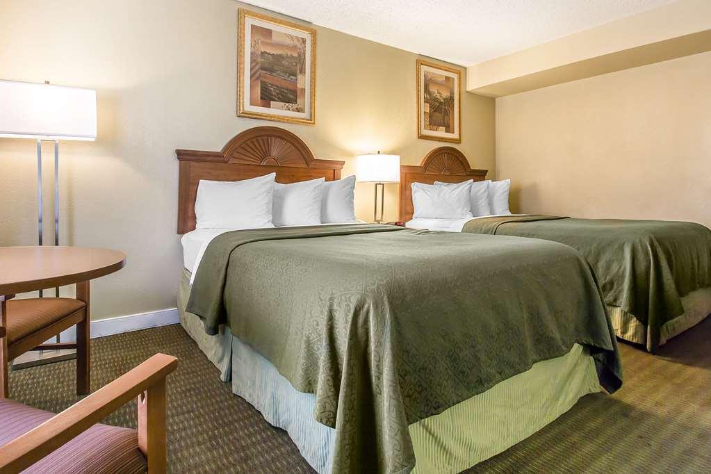Rodeway Inn Lawton Quarto foto
