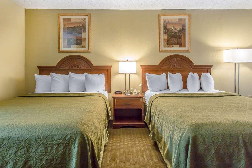 Rodeway Inn Lawton Quarto foto